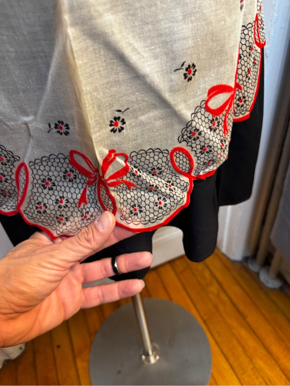 Brand New Without Tags Vintage 1959 Chiffon Hostess Apron - Picture 8 of 12